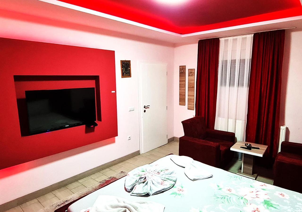 Motel Villa Star Gjilan Kültér fotó